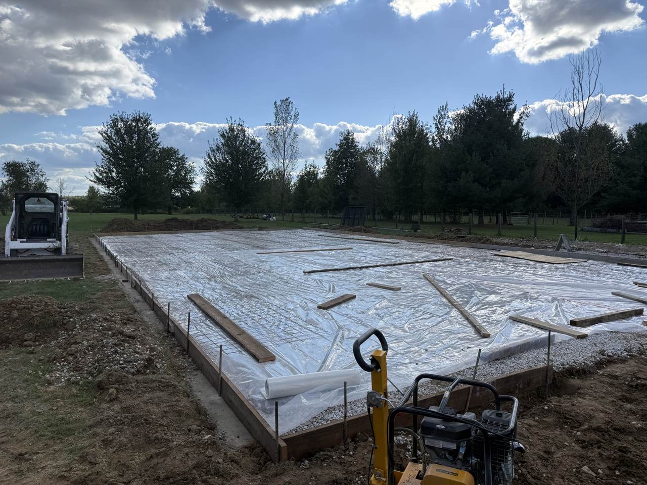 Wire mesh reinforced steel building slab with vapor barrier, Sunbury, Ohio
